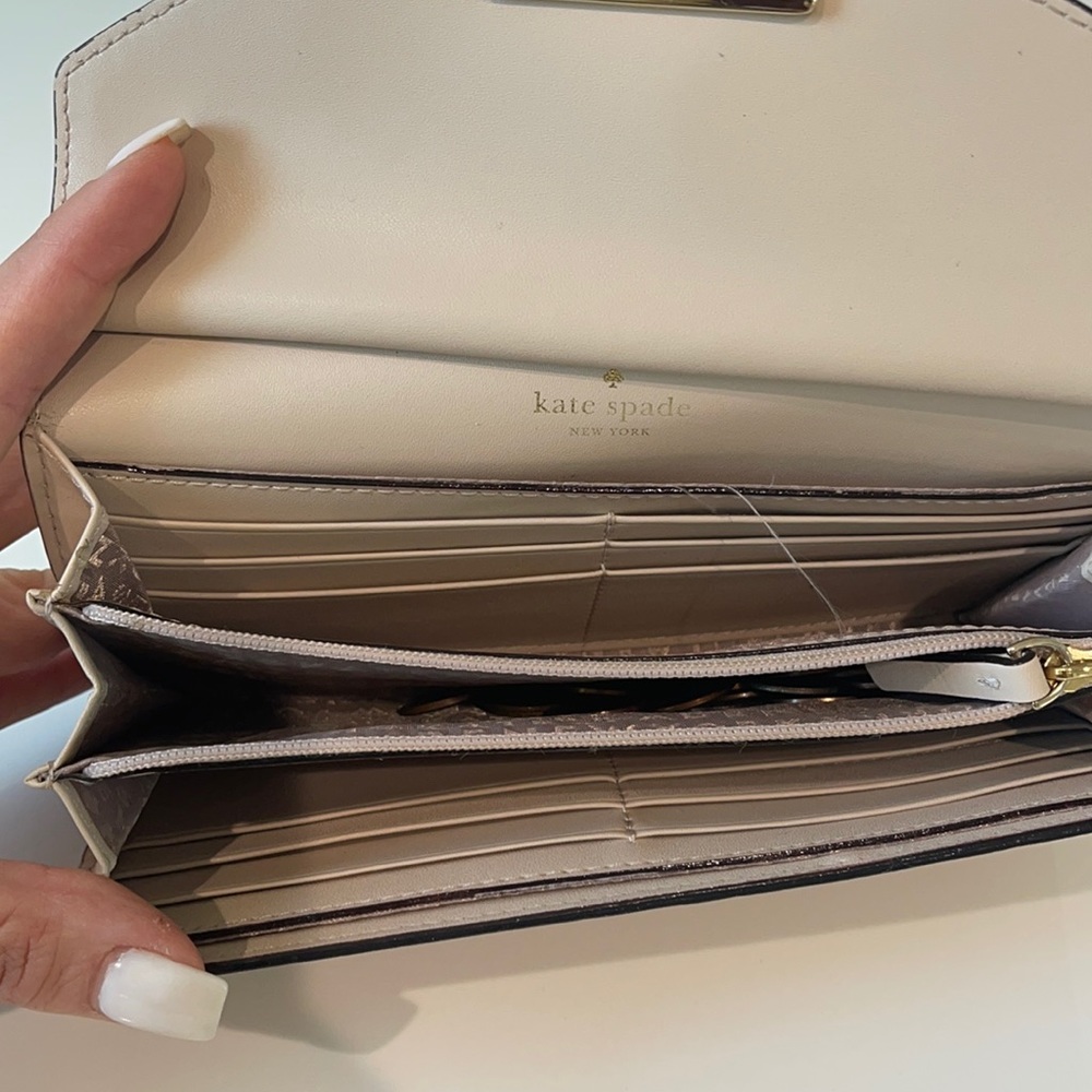 Kate Spade Wallet - Picture 6 of 6